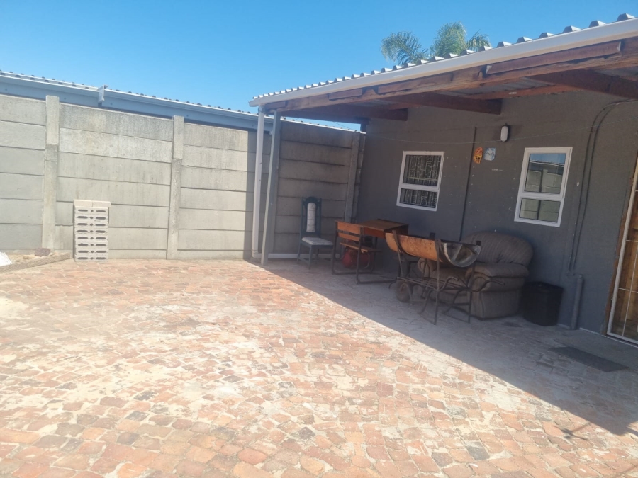 4 Bedroom Property for Sale in Windsor Park Western Cape